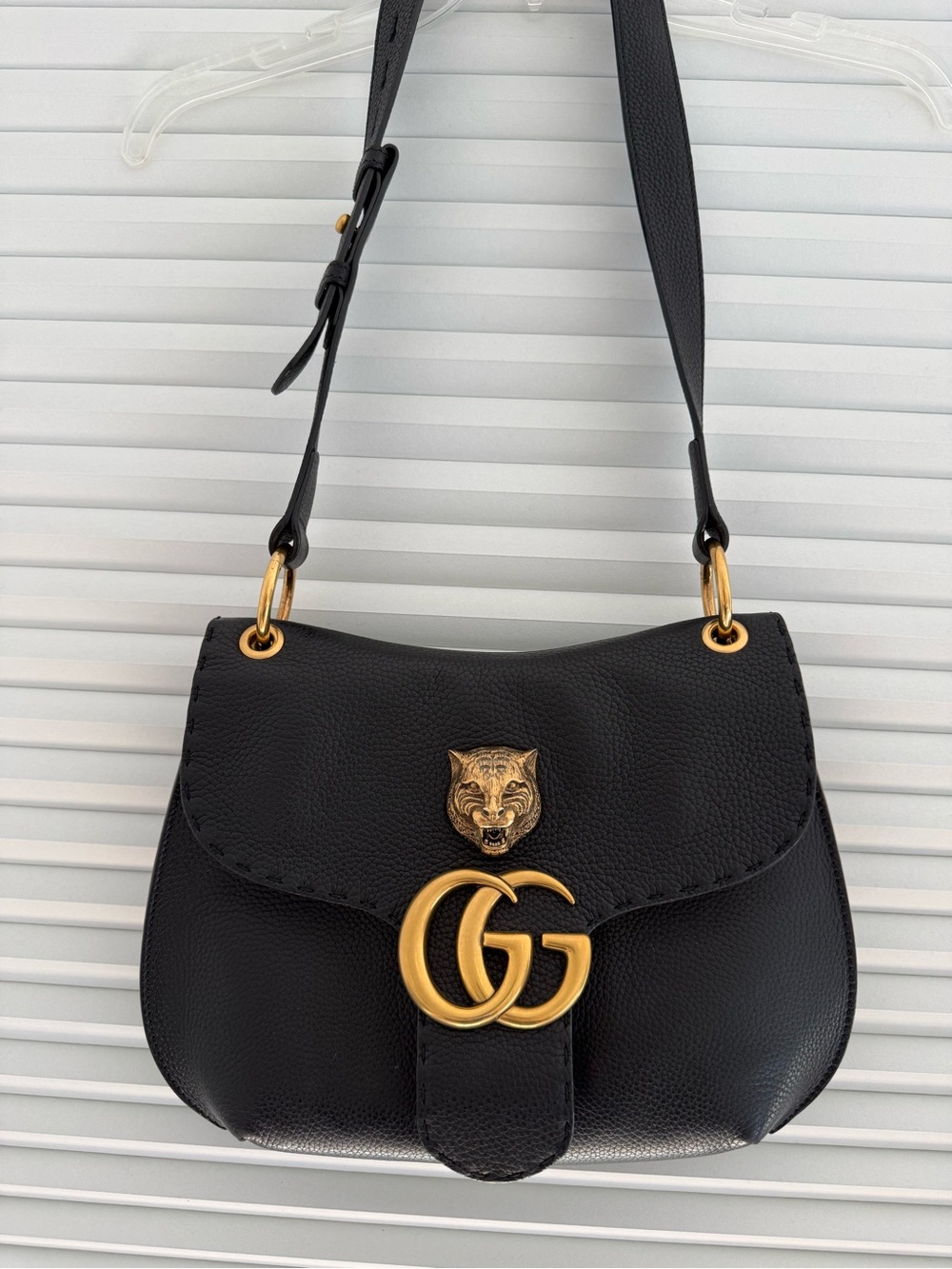Gucci Black Leather Shoulder Bag with Gold Double G and Tiger Head